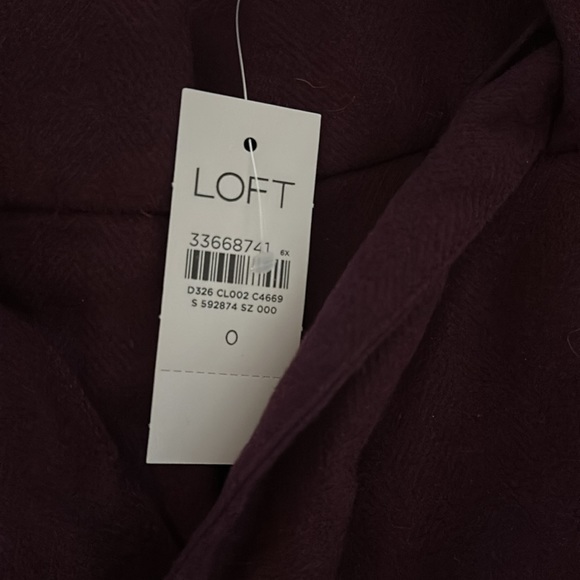 Loft pants new with tags. Size 0. - Picture 2 of 3